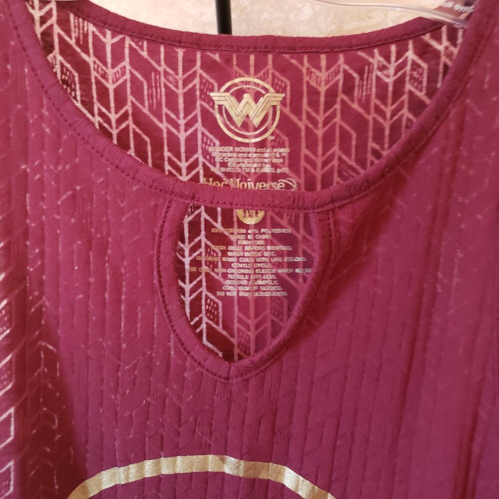 Wonder Woman metallic graphic athletic burn out tank top - Picture 6 of 9